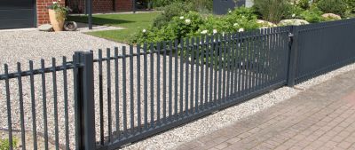 Aluminum Fence Construction in Pearland, TX